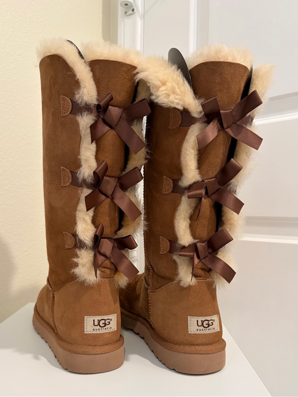 UGG Australia Women's Bailey Bow Tall ii US